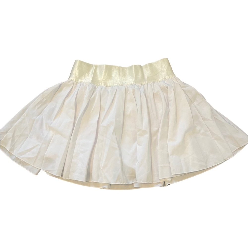 Pleated tennis skirt with elastic band and shorts